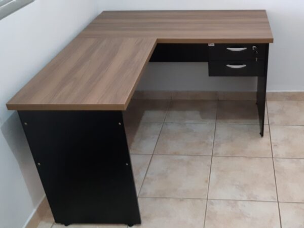 Mesa com Junção Auxiliar - Image 2